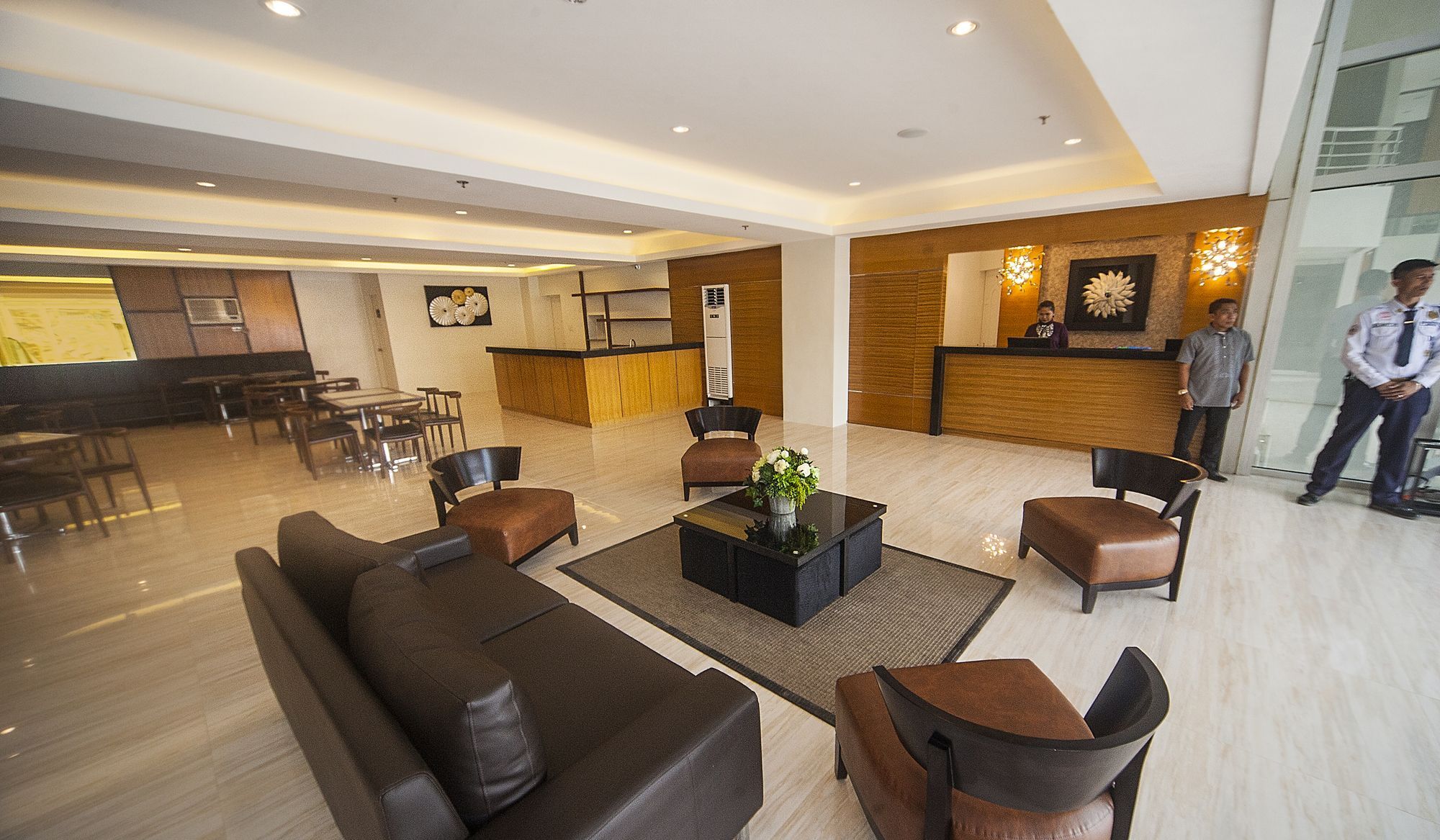 Ns Royal Hotel Cebu Extérieur photo